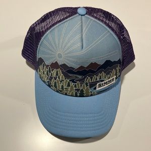 SIMMS Women’s Adventure Trucker Hat